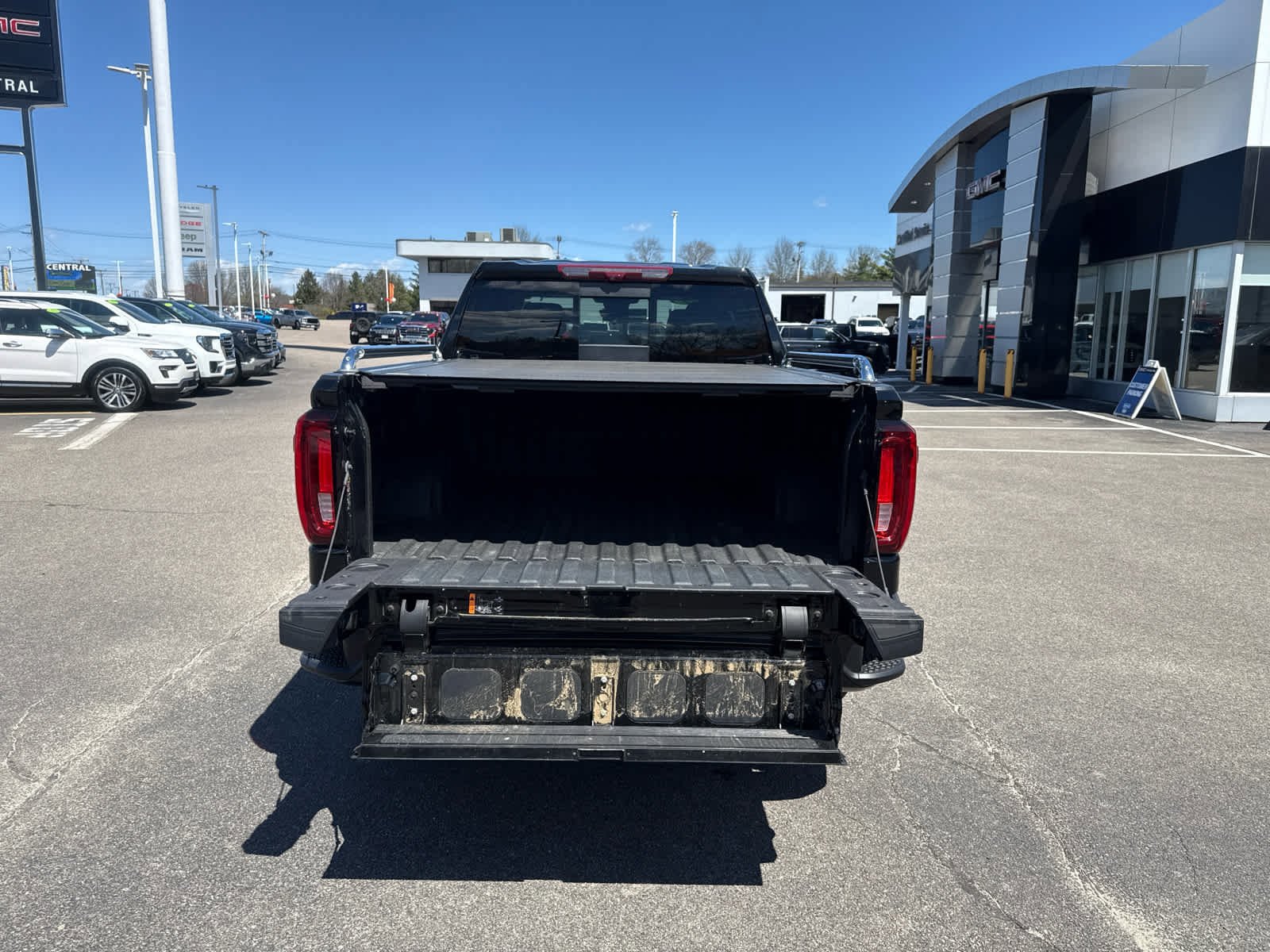 Certified 2024 GMC Sierra 1500 Denali w/ Denali Reserve Package AWD/4WD image 11