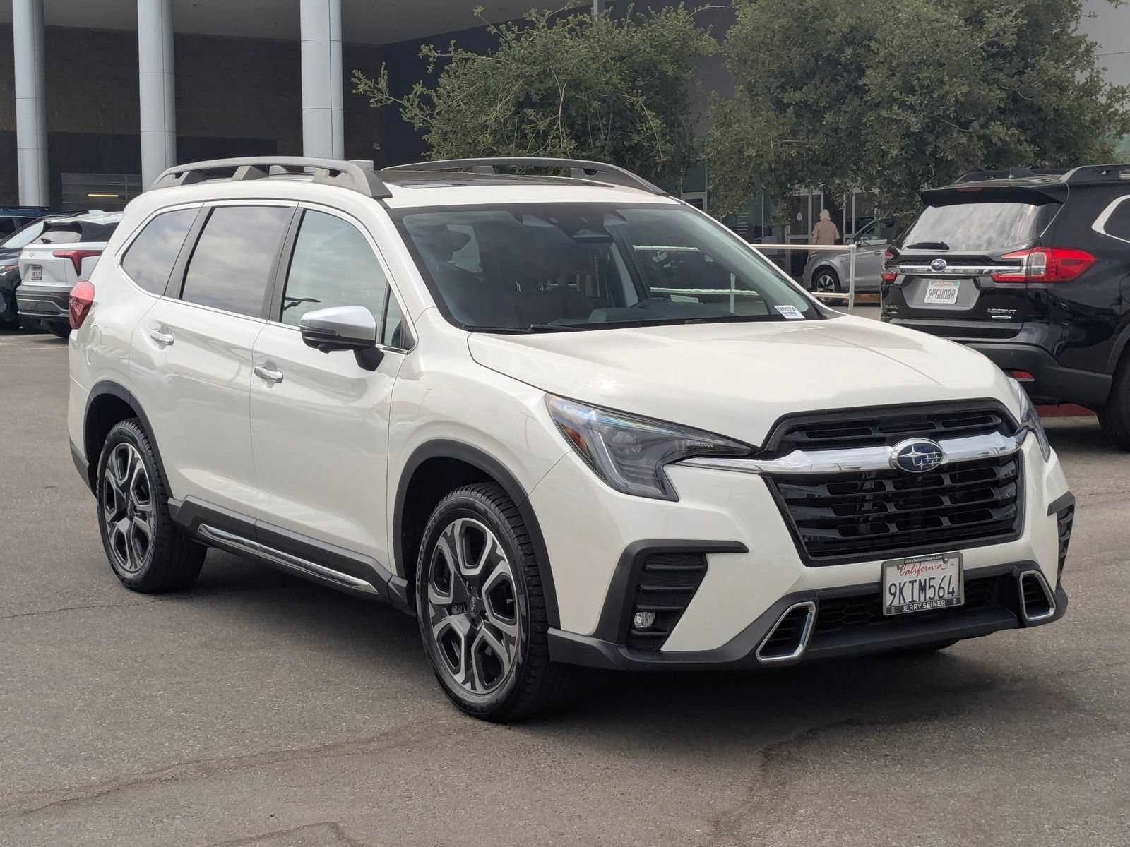 Used 2023 Subaru Ascent Touring AWD/4WD image 7