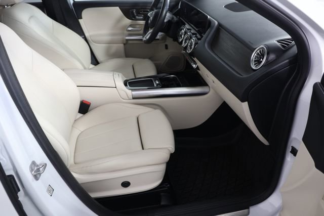 Used 2024 Mercedes-Benz GLA 250 4MATIC w/ Winter Heating Package image 23