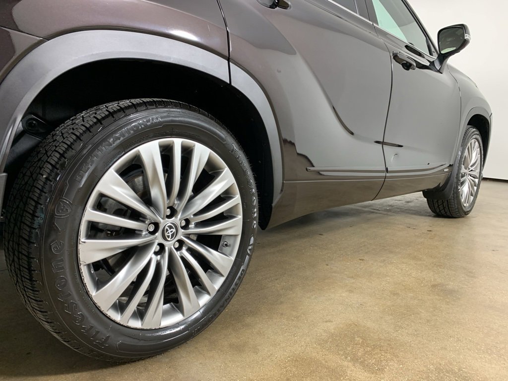 Used 2022 Toyota Highlander Platinum image 40