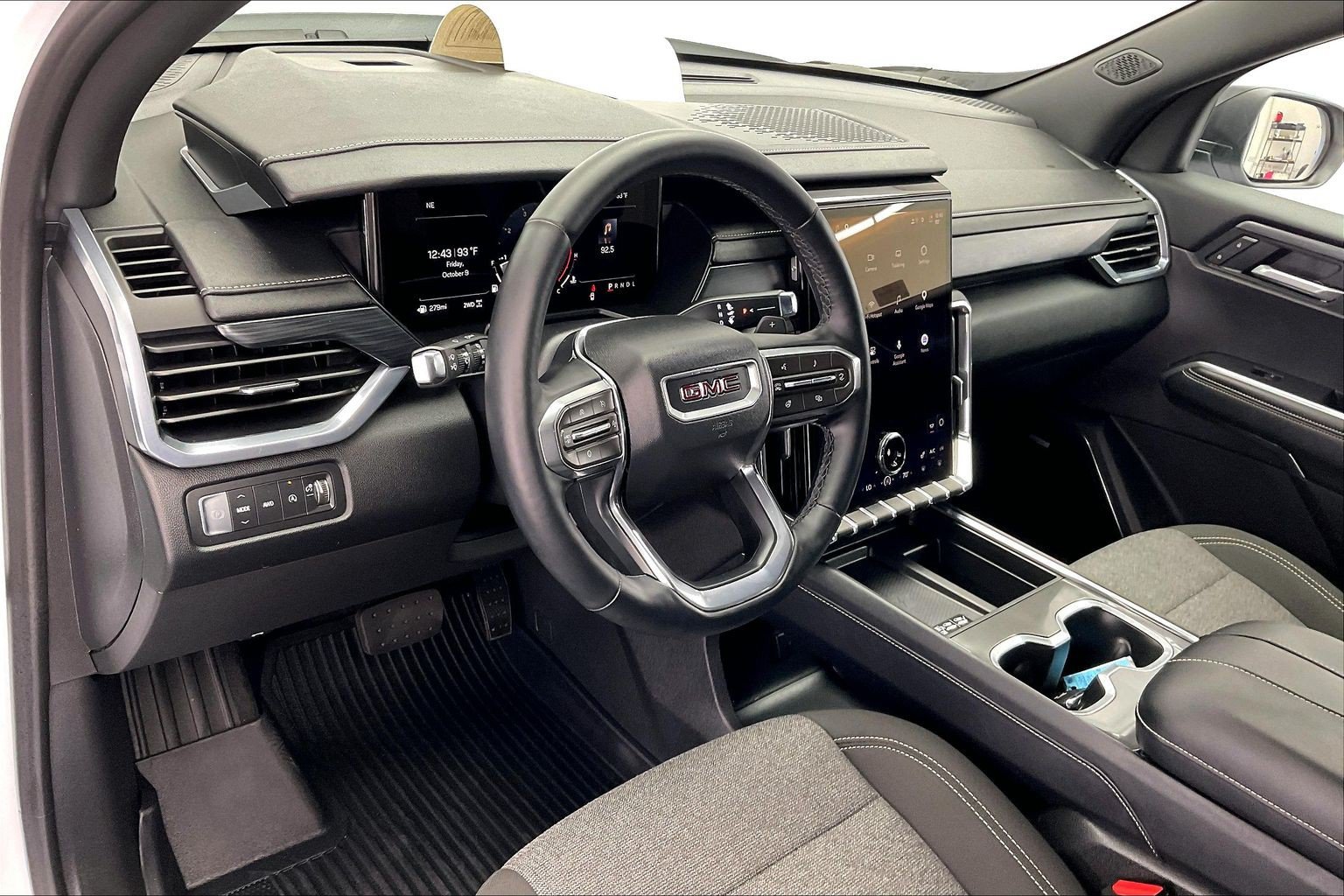 Used 2026 GMC Acadia Elevation w/ LPO, Floor Liner Package AWD/4WD image 14