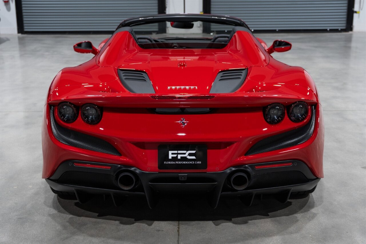 Used 2021 Ferrari F8 Tributo image 5