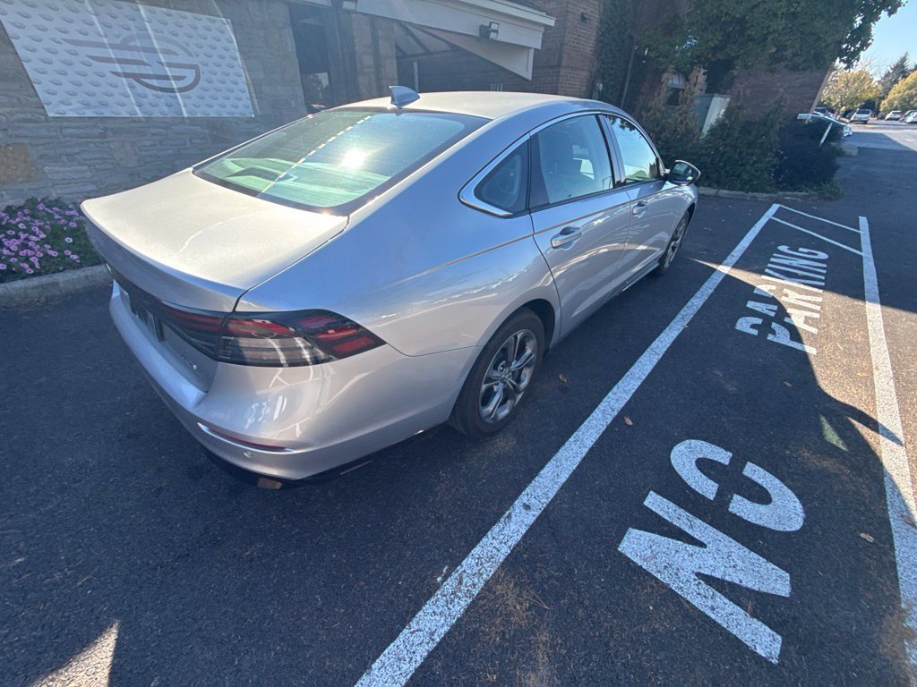 Used 2024 Honda Accord EX-L image 7