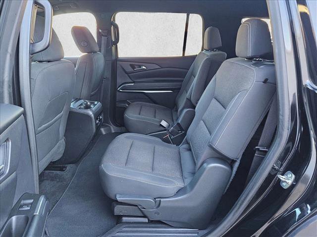 Used 2024 Chevrolet Traverse LT image 20