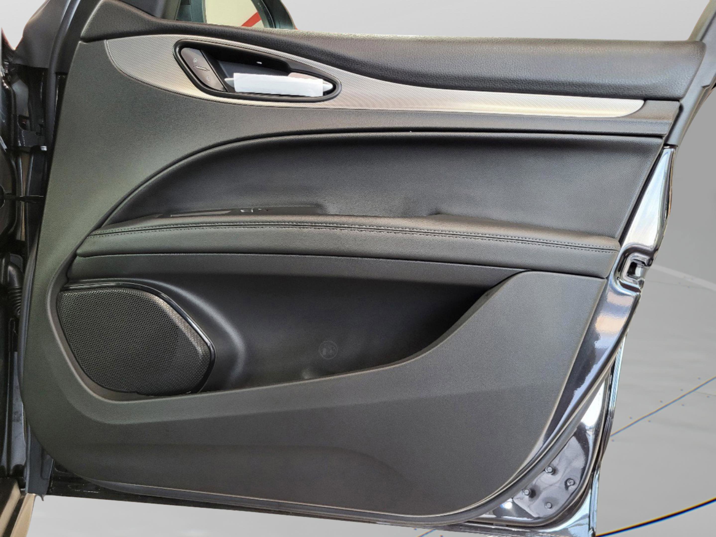 New 2025 Alfa Romeo Stelvio Sprint image 98