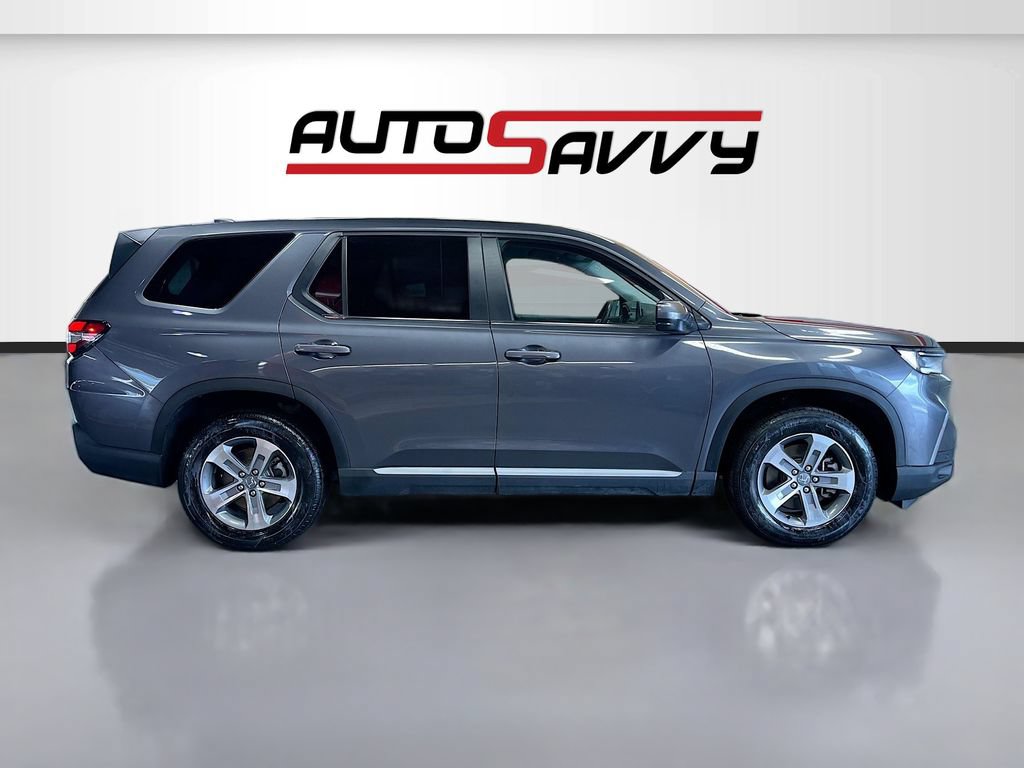Used 2025 Honda Pilot EX-L image 8