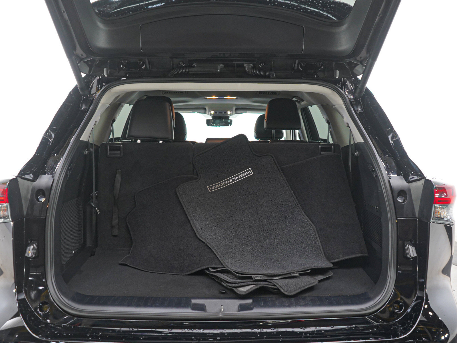 Used 2024 Toyota Highlander Limited AWD/4WD image 19