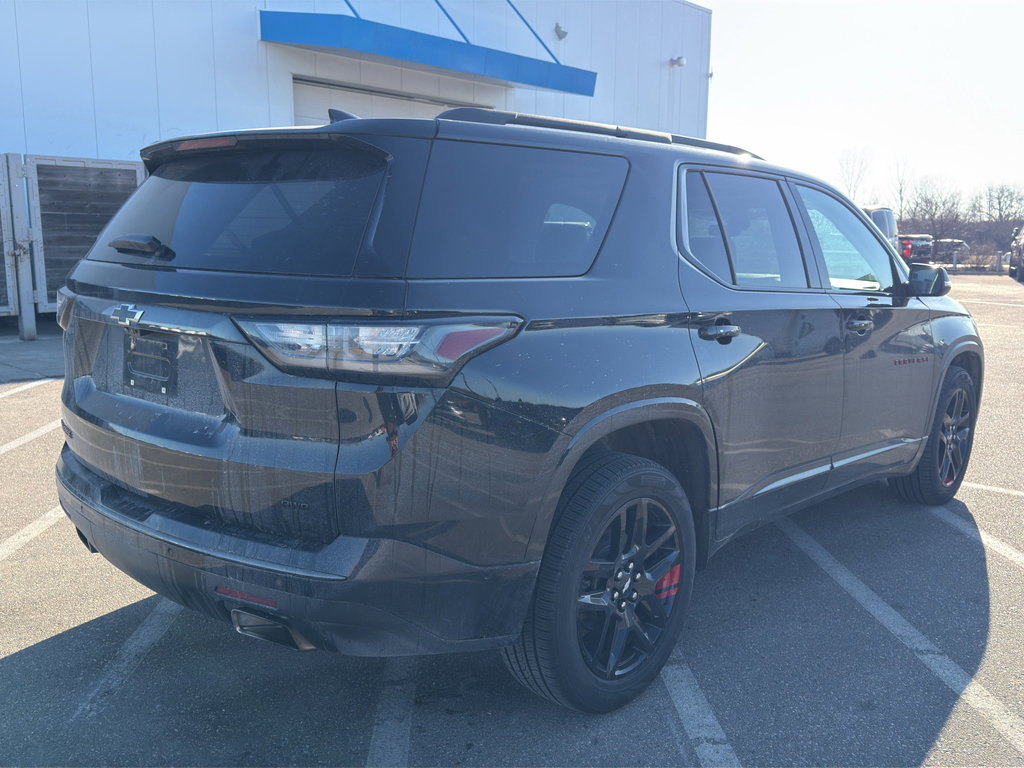Used 2021 Chevrolet Traverse Premier w/ Redline Edition image 5
