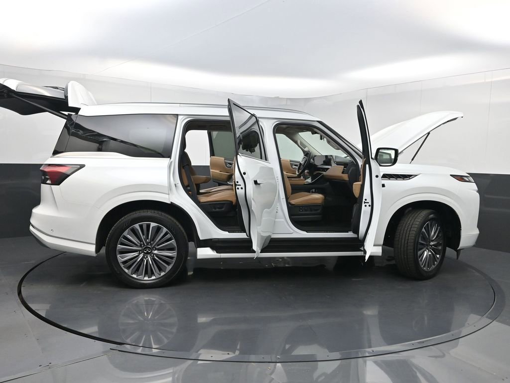 Used 2025 INFINITI QX80 Sensory image 41