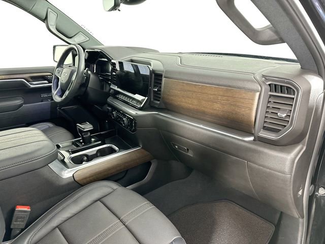 Used 2025 Chevrolet Silverado 1500 High Country w/ Midnight Edition image 30