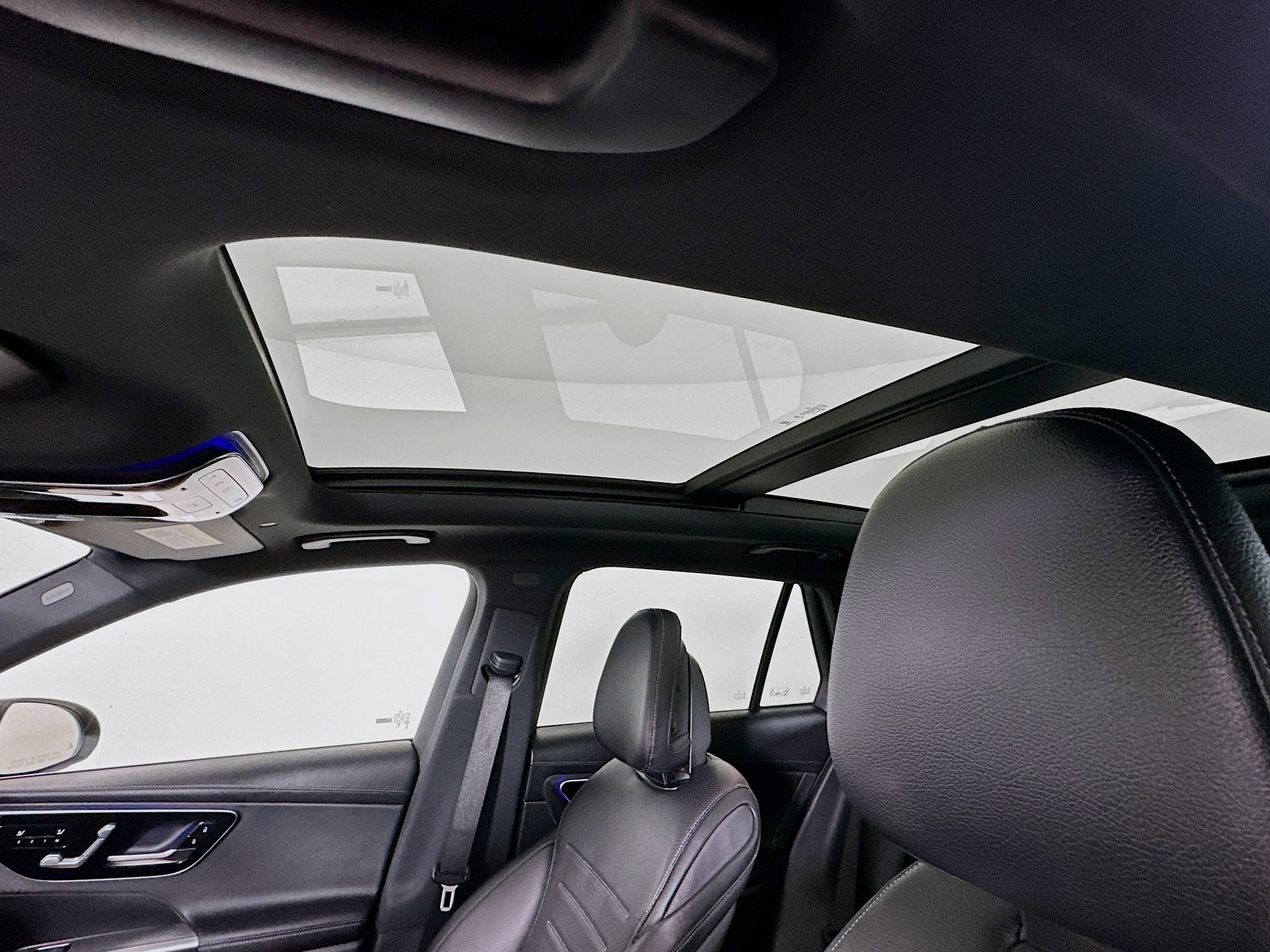 New 2026 Mercedes-Benz GLC 300 image 23