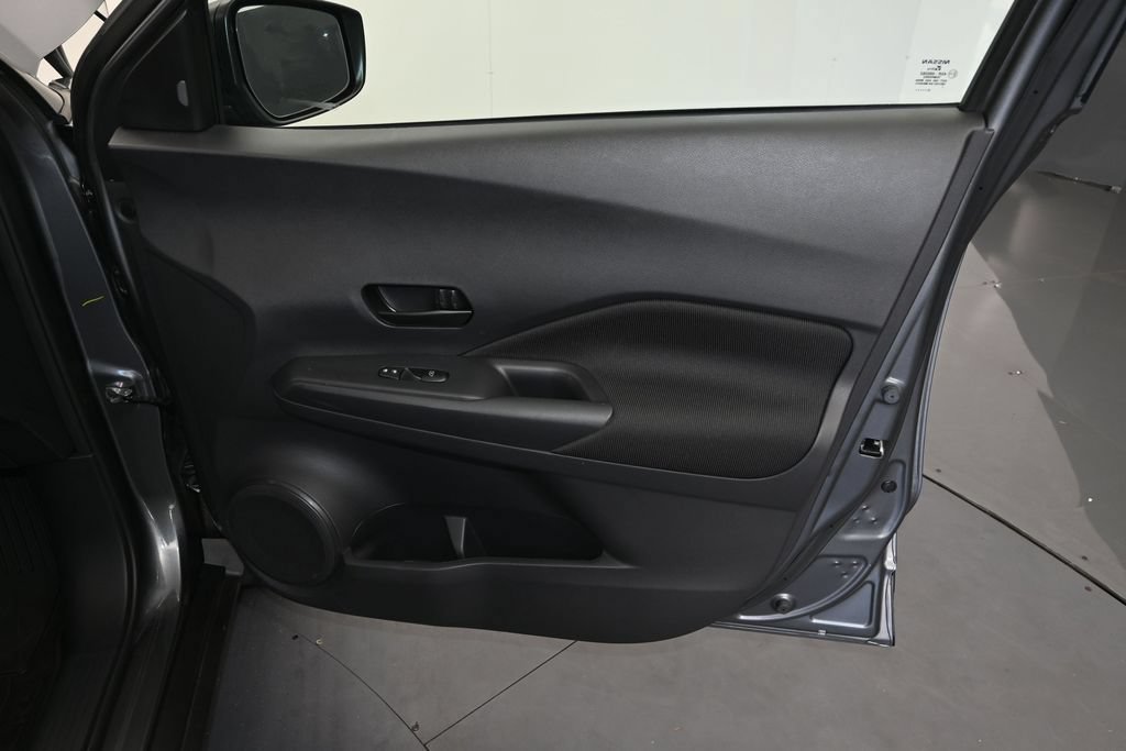 Used 2025 Nissan Kicks Play S FWD image 17