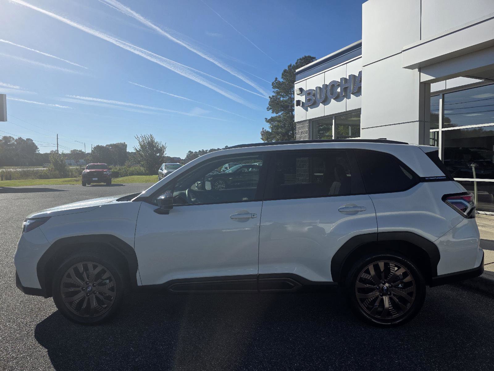 Used 2025 Subaru Forester Sport image 8