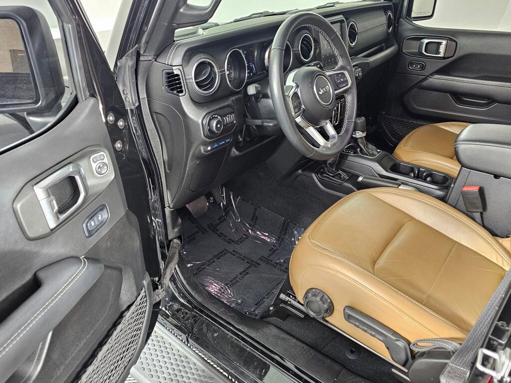 Used 2022 Jeep Wrangler Unlimited Sahara 4xe image 19