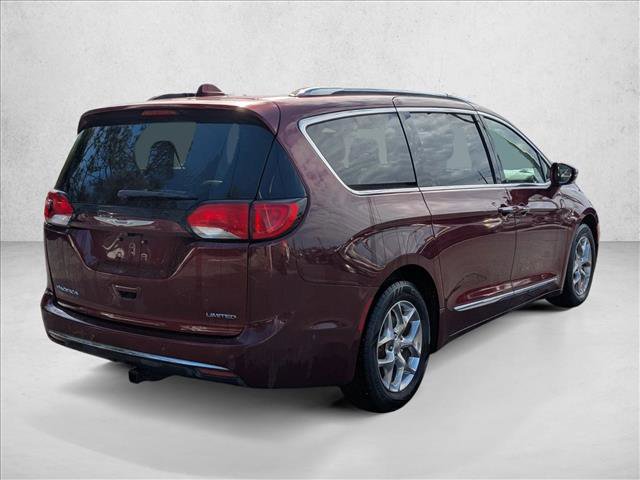 Used 2018 Chrysler Pacifica Limited w/ Advanced Safetytec Group FWD image 5