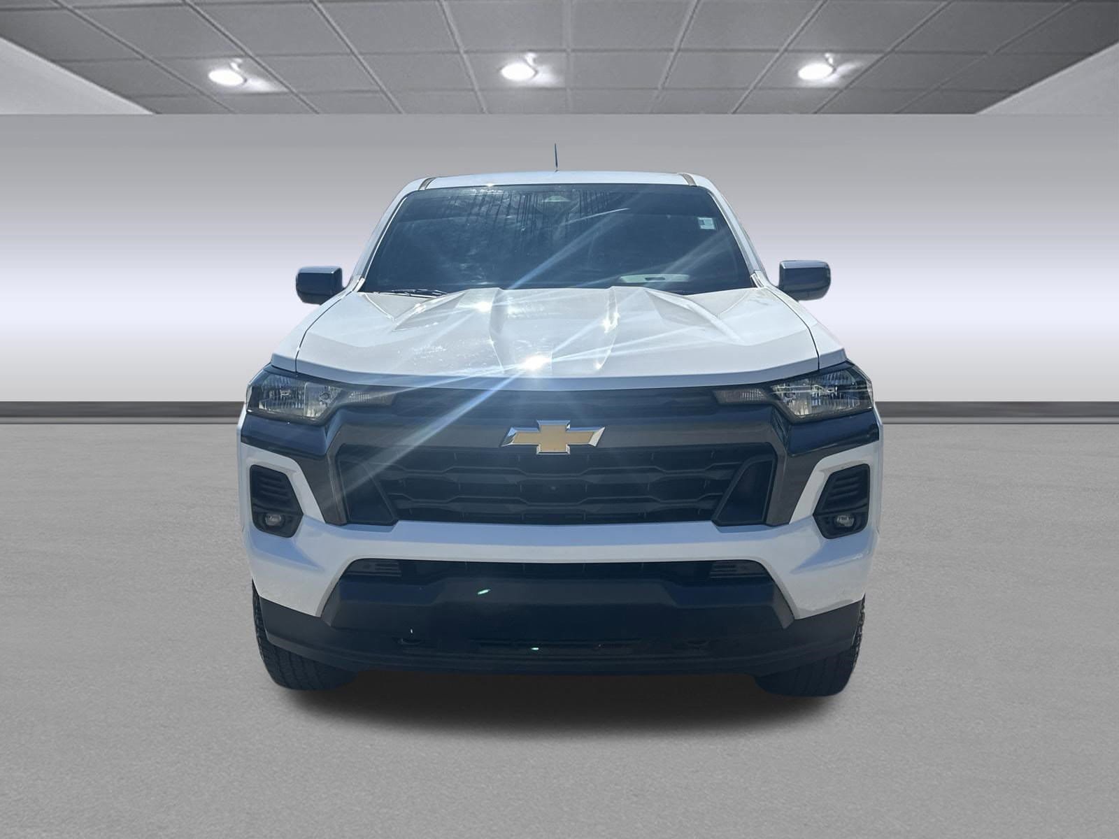 Used 2024 Chevrolet Colorado LT w/ LT Convenience Package II AWD/4WD image 8