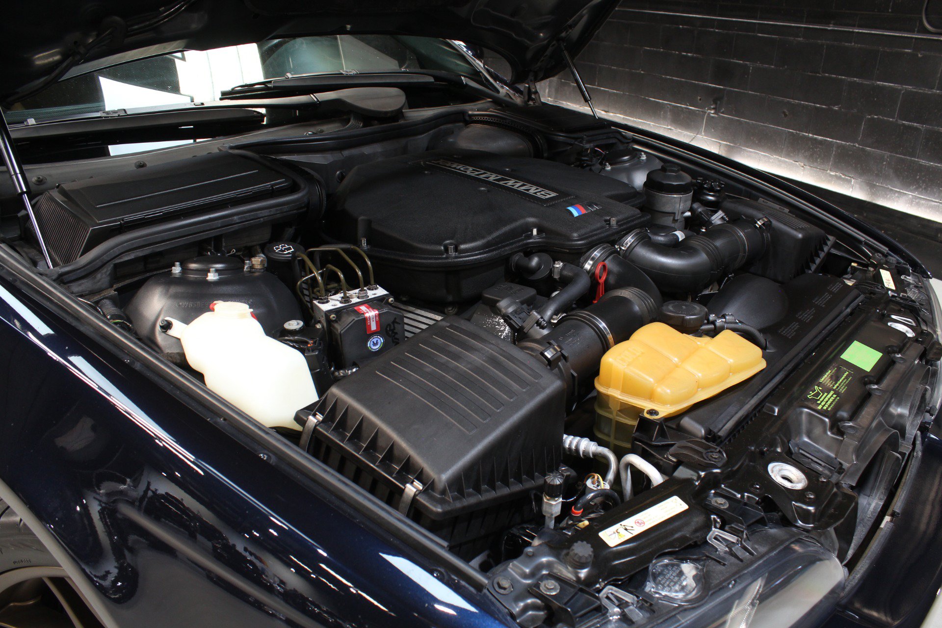 Used 2002 BMW M5 RWD image 28