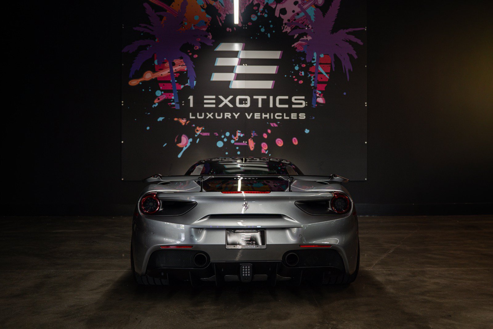 Used 2018 Ferrari 488 GTB RWD image 5