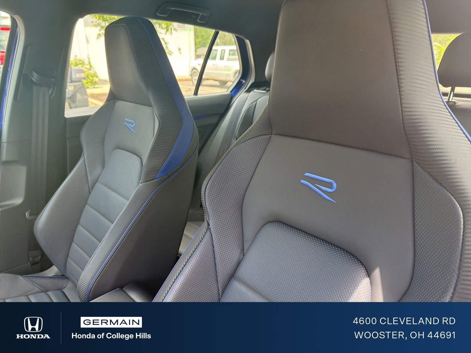 Used 2023 Volkswagen Golf 20th Anniversary Edition AWD/4WD image 5