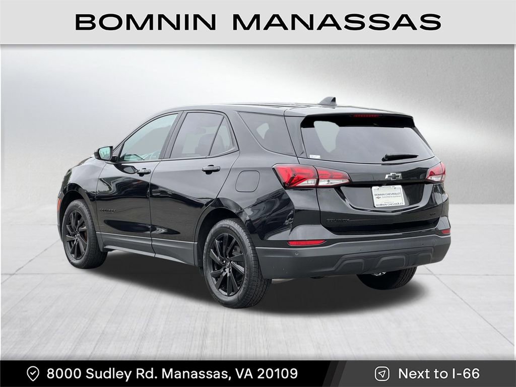 Used 2023 Chevrolet Equinox LS w/ LS Convenience Package image 4