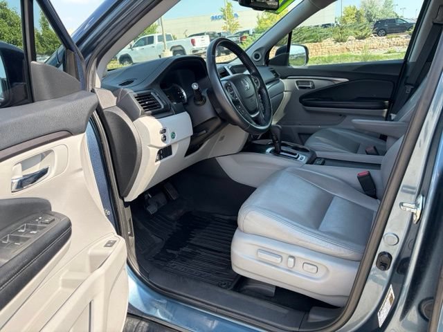 Used 2017 Honda Pilot EX-L image 16