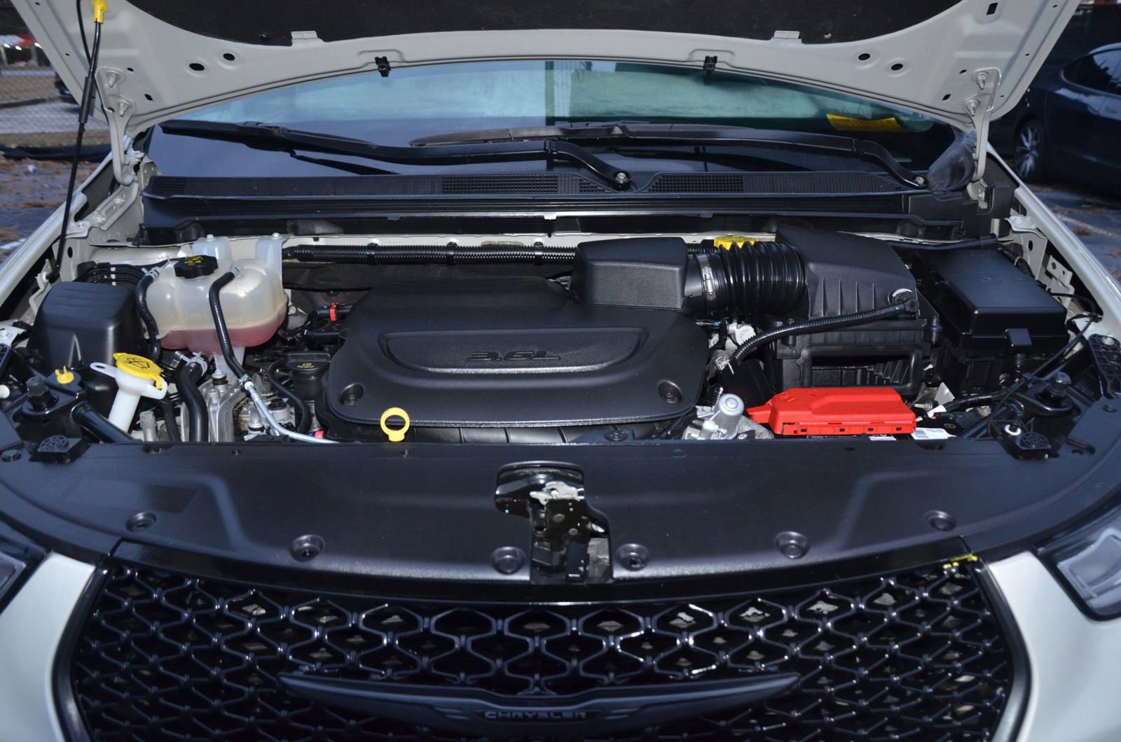 Used 2021 Chrysler Pacifica Touring w/ S Appearance Package image 5