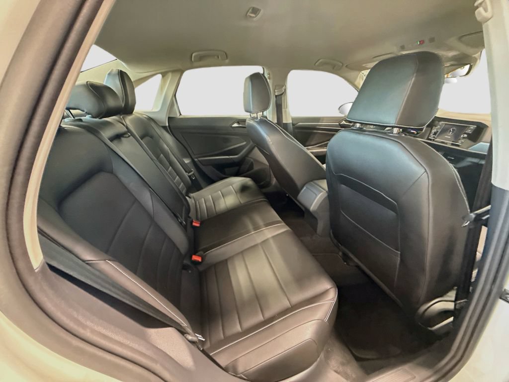 Used 2023 Volkswagen Jetta SE FWD image 25