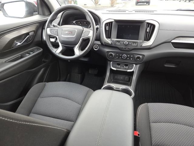 Used 2023 GMC Terrain SLE w/ Driver Convenience Package image 26