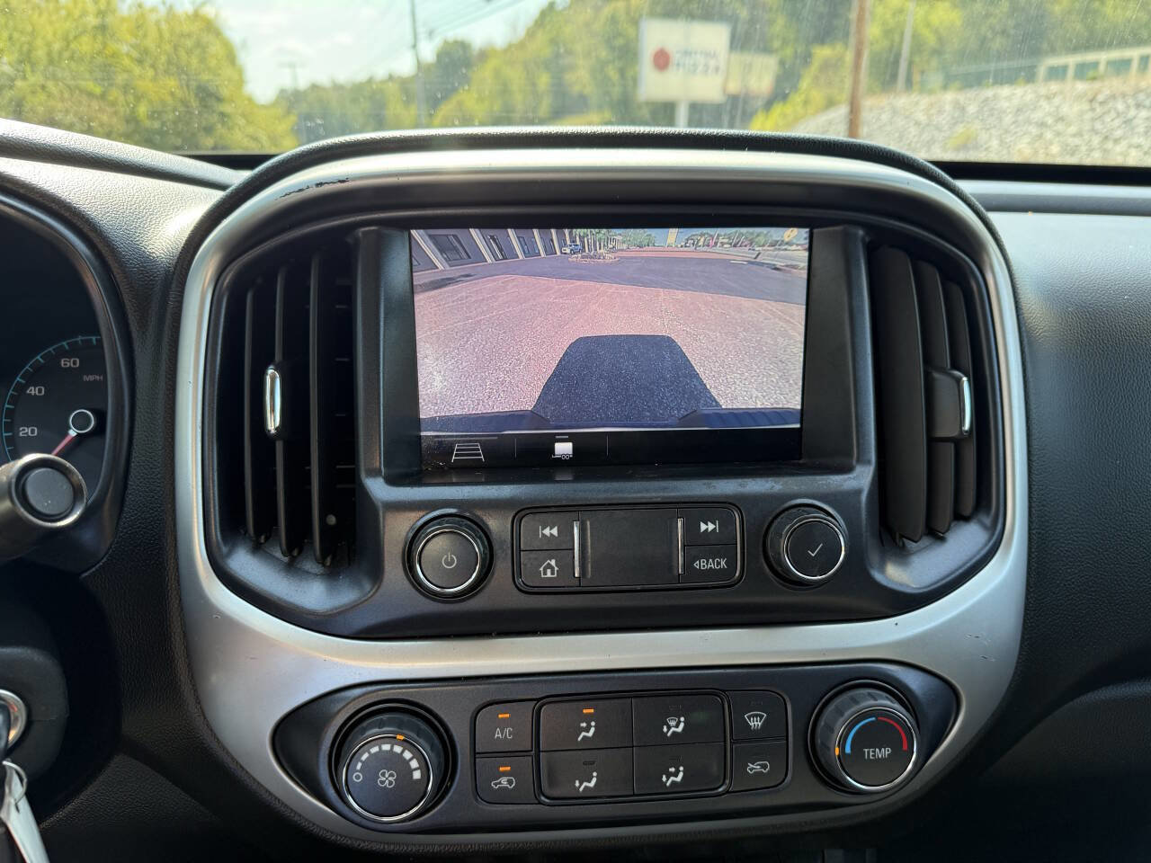 Used 2019 Chevrolet Colorado LT w/ Safety Package image 11