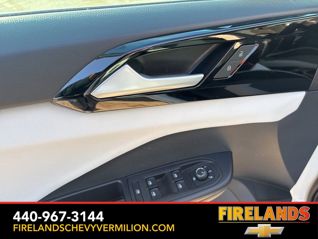 Used 2025 Volkswagen Taos S image 10