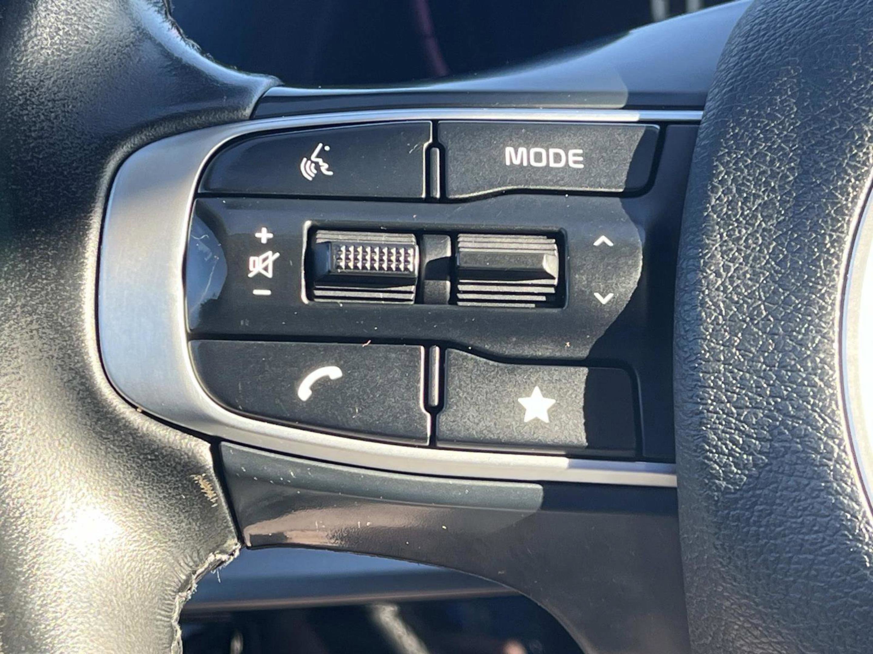 Used 2023 Kia Sportage EX image 33