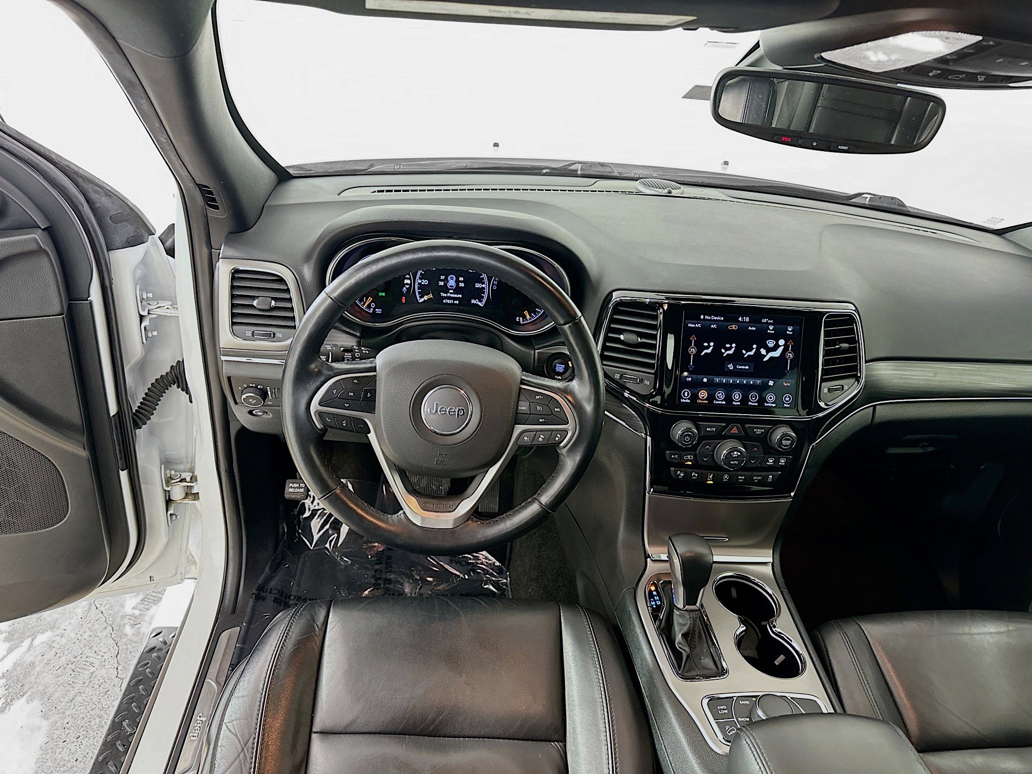 Used 2022 Jeep Grand Cherokee Limited w/ Trailer Tow Group IV image 30