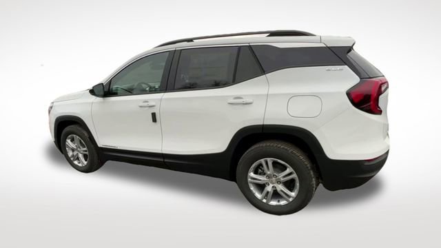 Used 2023 GMC Terrain SLE w/ Driver Convenience Package image 6