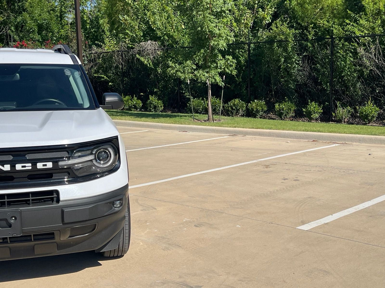 Used 2022 Ford Bronco Sport Outer Banks w/ Tech Package AWD/4WD image 3