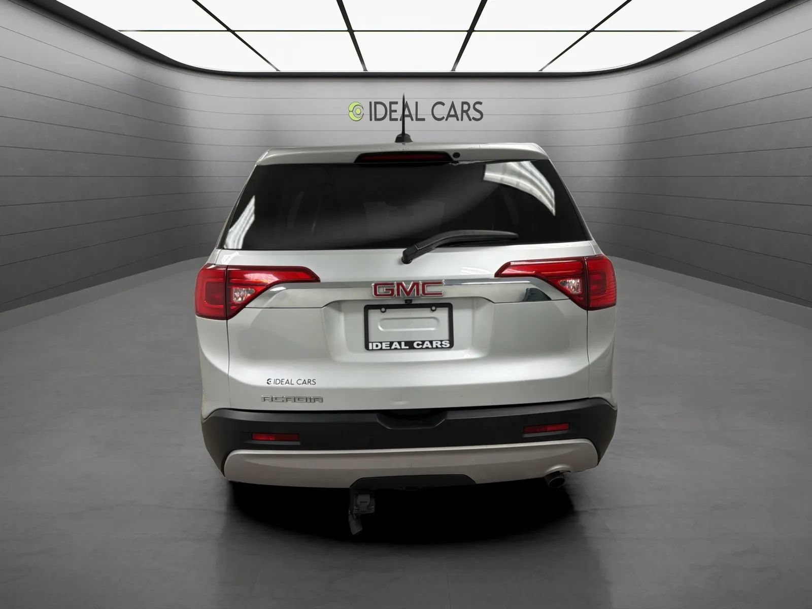 Used 2018 GMC Acadia SLE FWD image 6