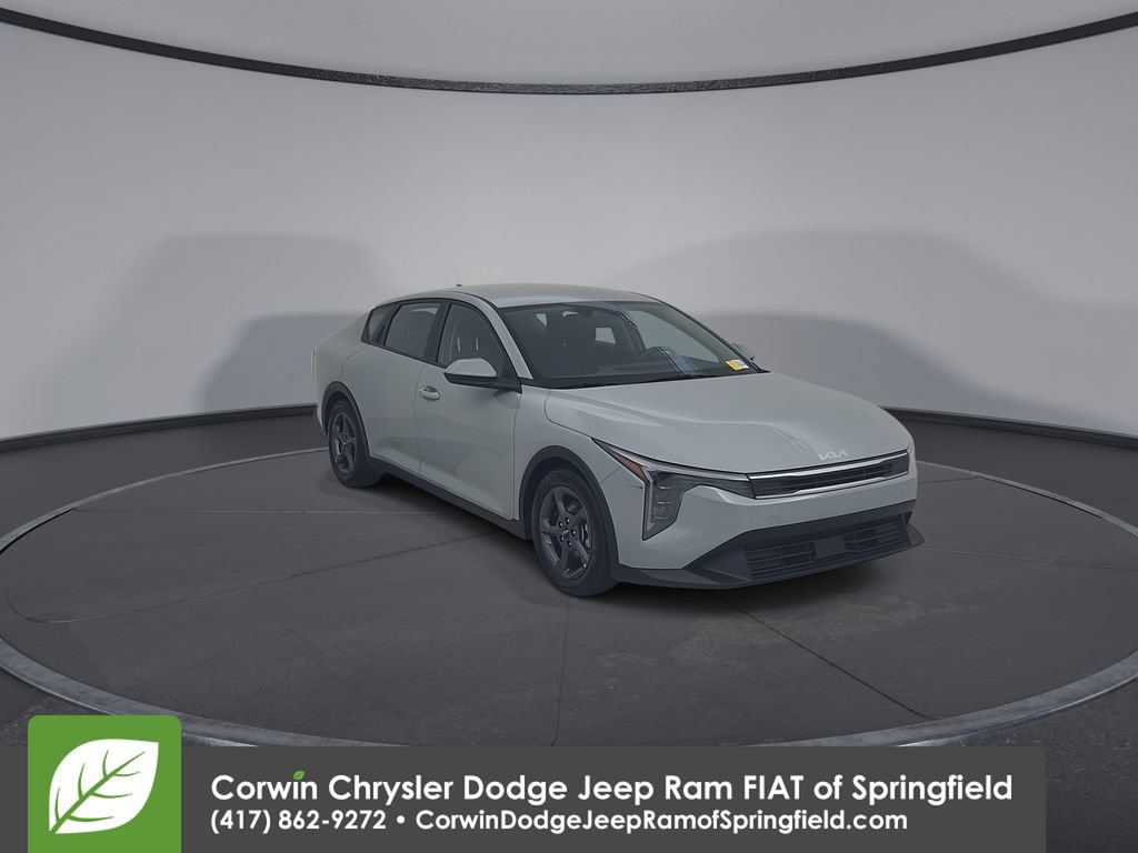 Used 2025 Kia K4 FWD image 5