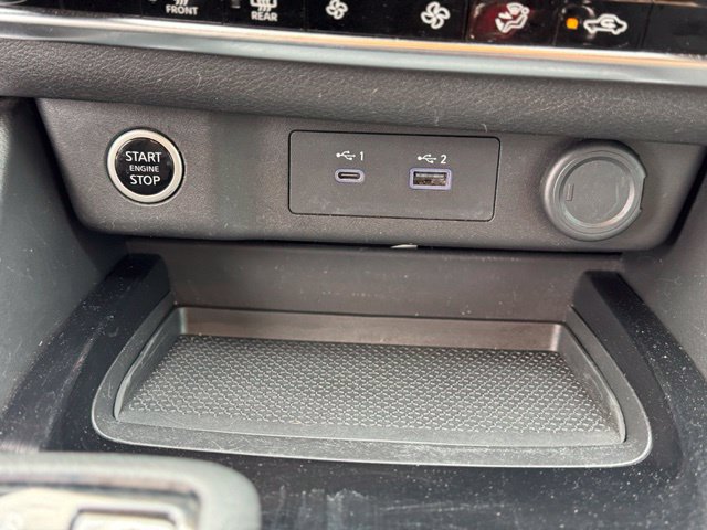 Used 2023 Nissan Rogue SV FWD image 16