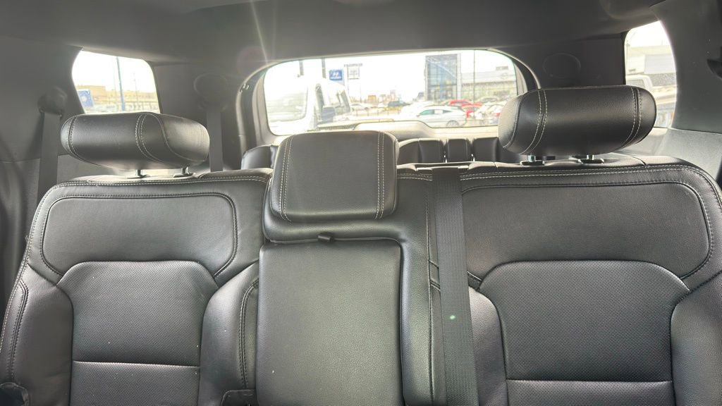 Used 2018 Ford Explorer Limited image 14