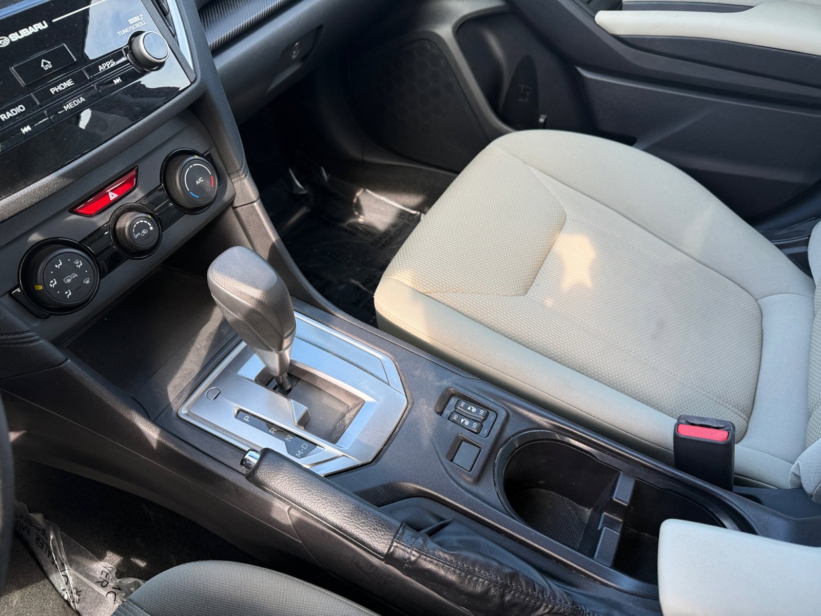 Used 2018 Subaru Impreza 2.0i Premium image 13