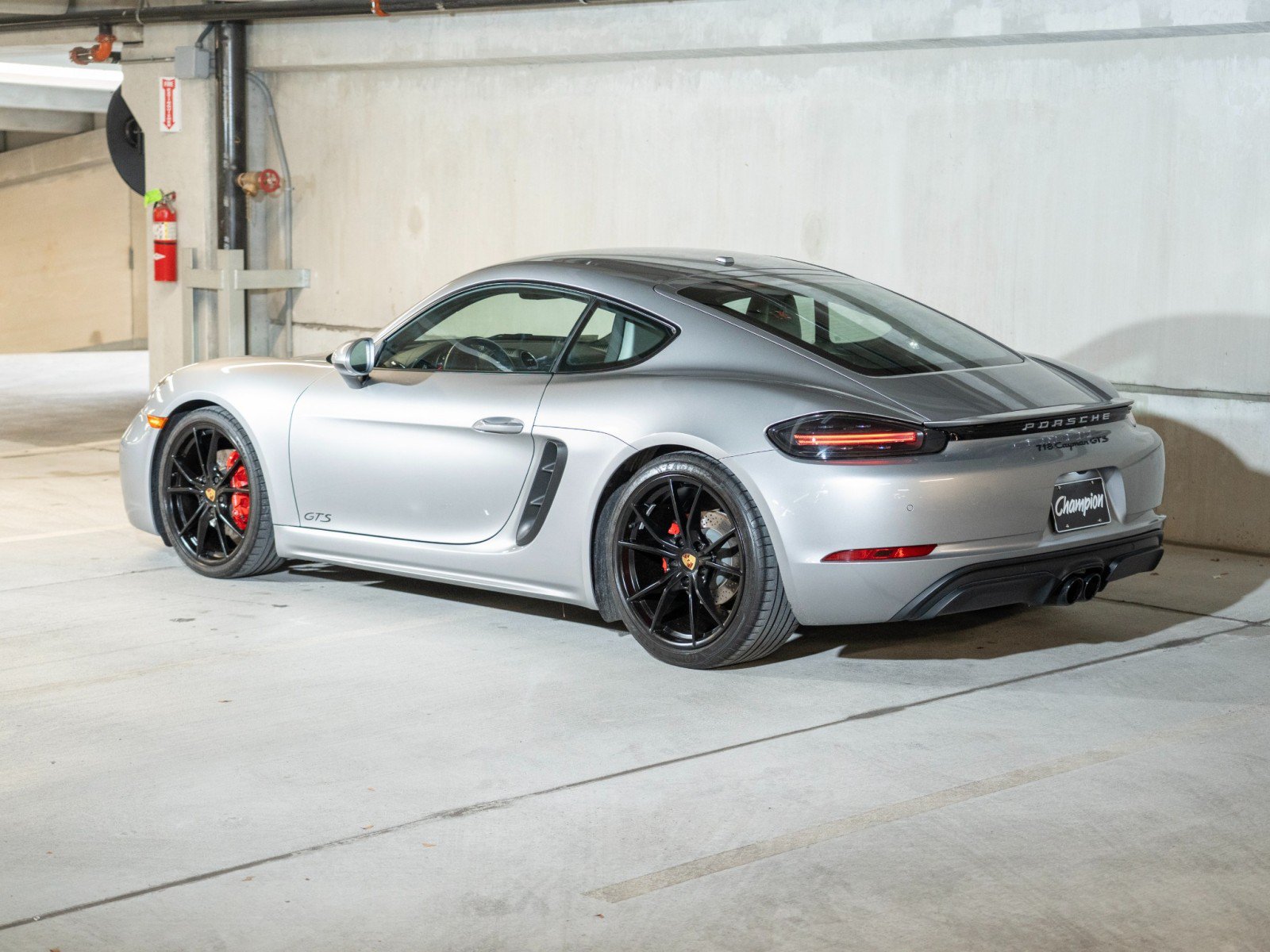 Certified 2018 Porsche 718 Cayman GTS RWD image 3