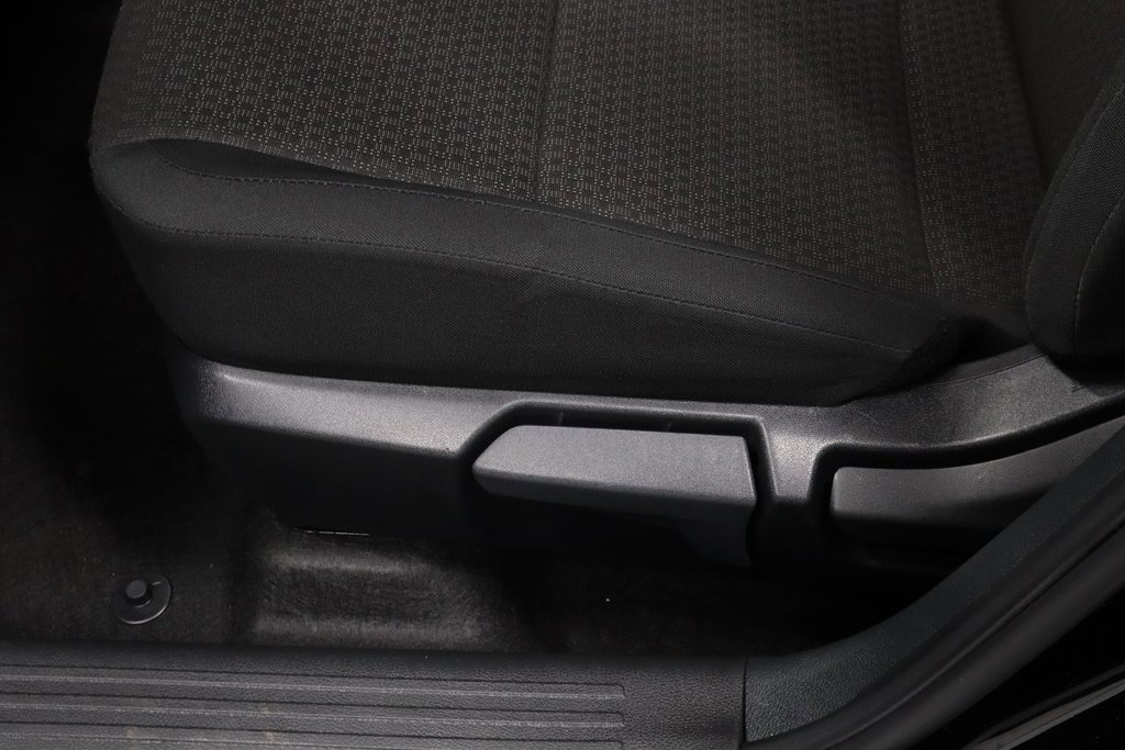 Certified 2025 Nissan Kicks S image 23