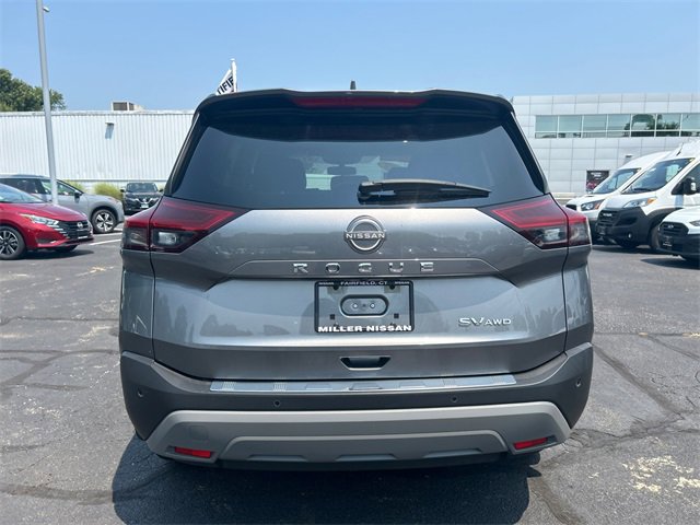 Certified 2022 Nissan Rogue SV w/ SV Premium Package image 3