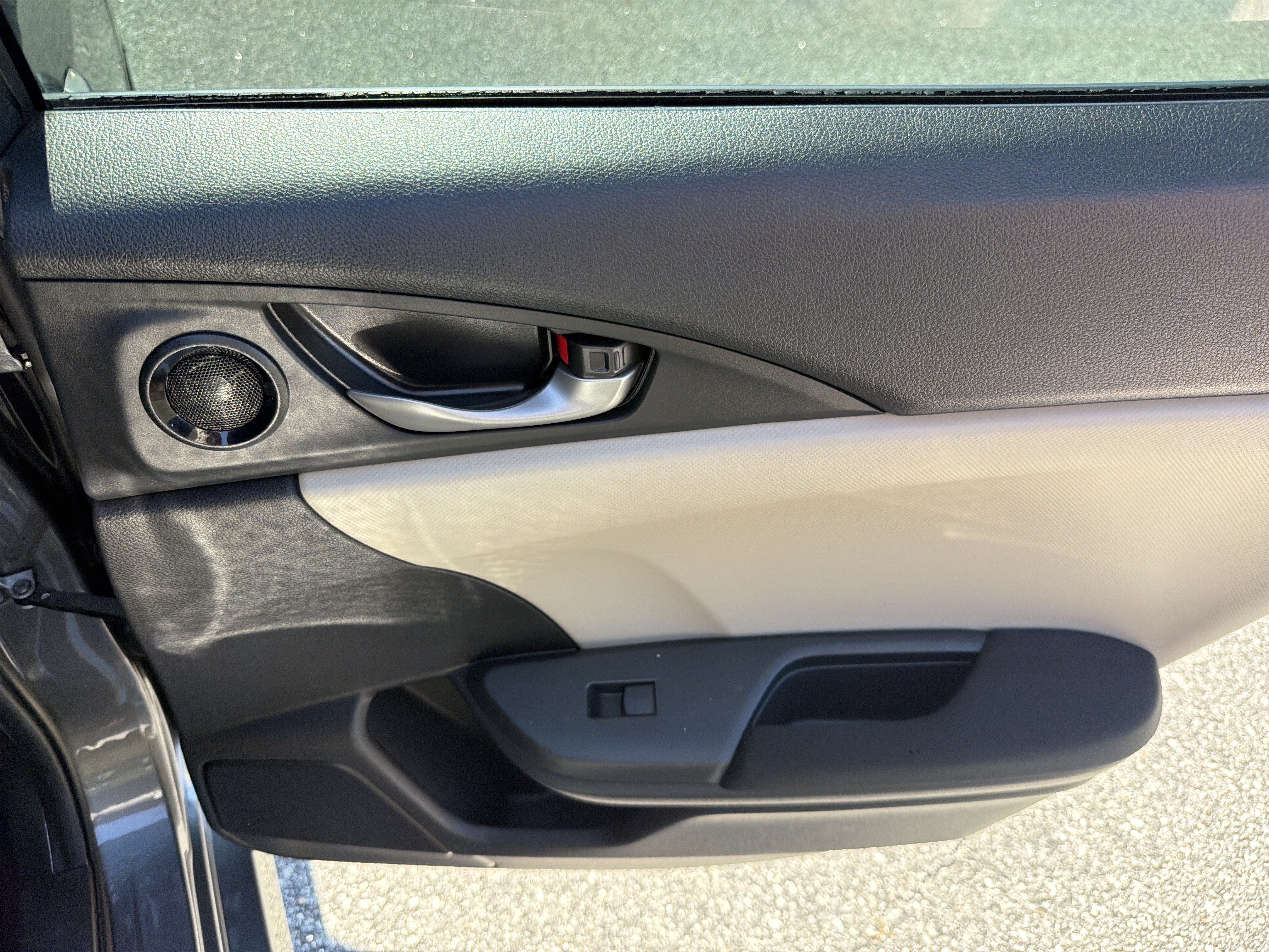 Used 2018 Honda Civic EX image 17