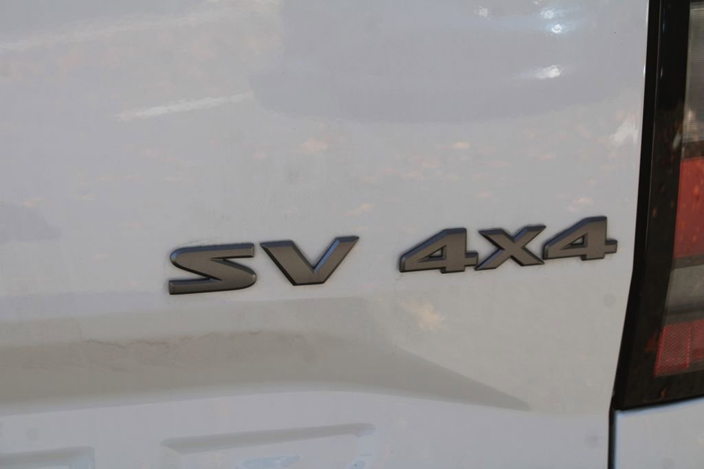 Used 2023 Nissan Frontier SV w/ SV Convenience Package image 11