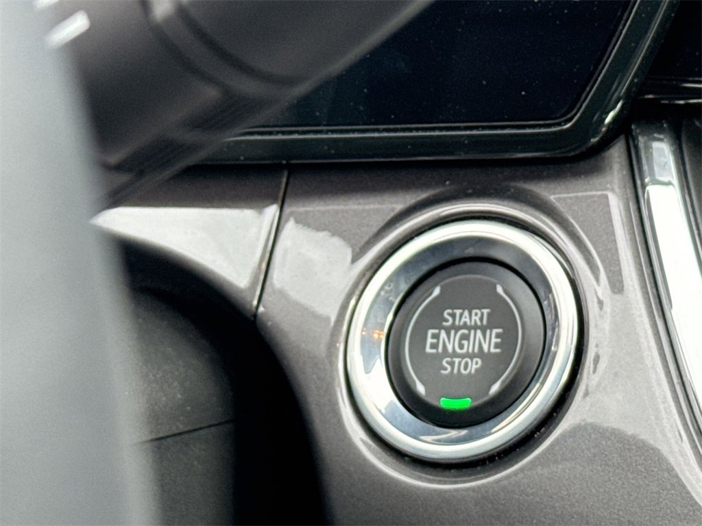 Used 2025 Chevrolet Trax ACTIV w/ Driver Confidence Package image 21