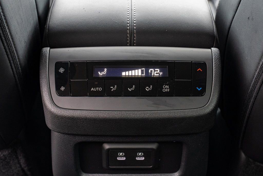 New 2026 Nissan Pathfinder SL image 10