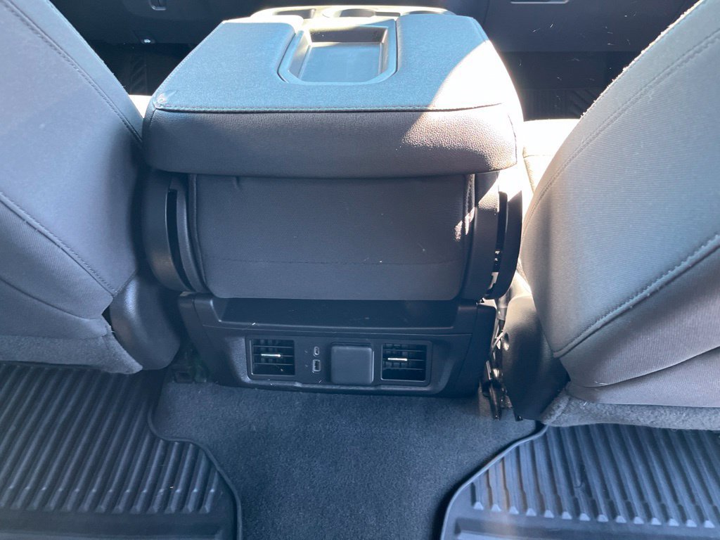 Used 2023 Chevrolet Silverado 1500 LT AWD/4WD image 43