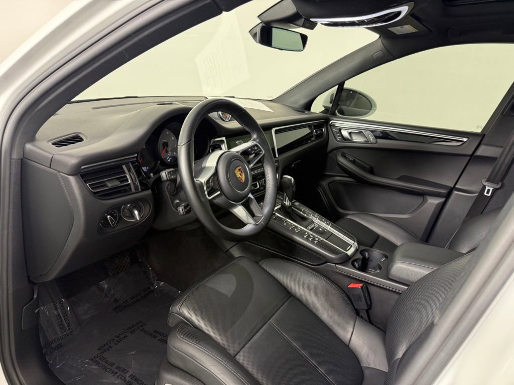 Certified 2021 Porsche Macan S AWD/4WD image 4