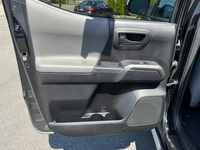 Used 2019 Toyota Tacoma SR5 image 12