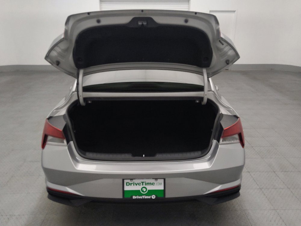 Used 2022 Hyundai Elantra SEL FWD image 29